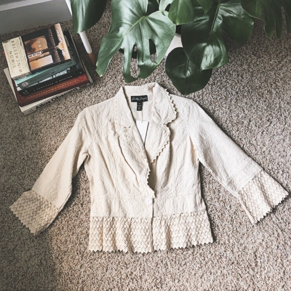 NWT Gretty Zueger Lace Detailed Blazer Jacket! 👒